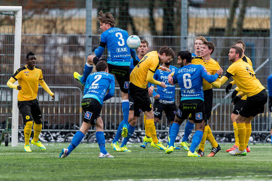 Kamp om bollen