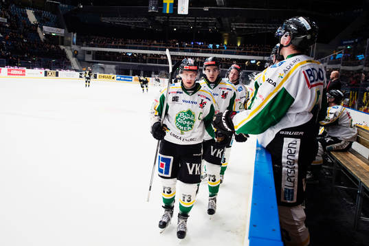 Björklövens Stefan Öhman jublar