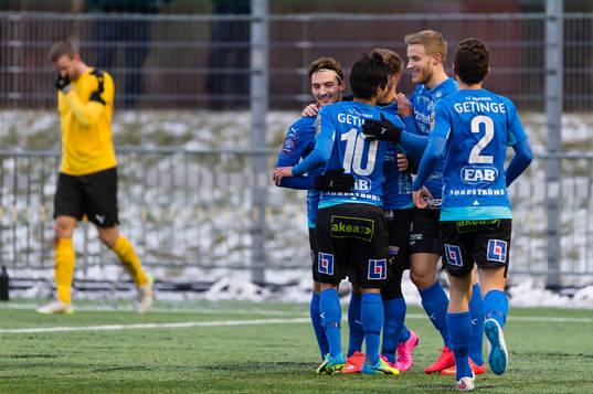 Halmstads spelare jublar