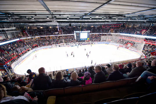 Bild över Linköpings arena (Saab arena)under