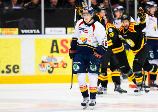 Djurgårdens Marcus Sörensen ser deppig ut