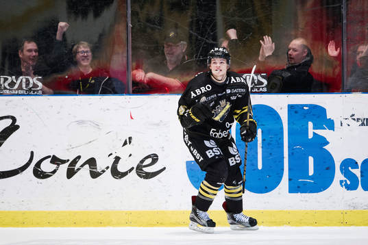 s Malte Strömwall jublar