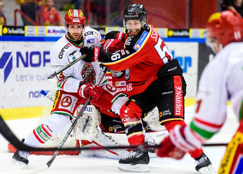 Modos Bill Thomas och Luleås Jonathan Sigalet