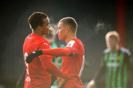 Helsingborgs Matthew Rusike och Jordan Larsson