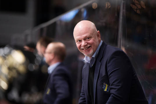 s tränare Roger Melin är glad