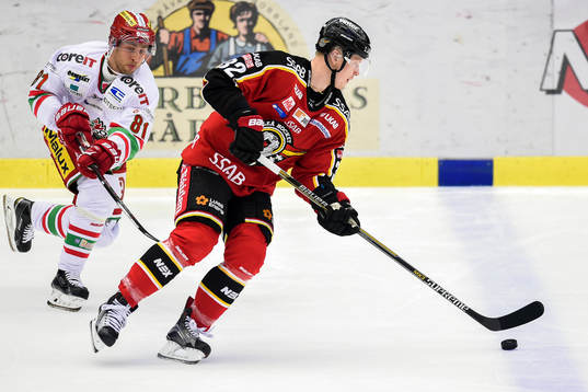 Modos Ilari Filppula jagar Luleås Lennart Petrell