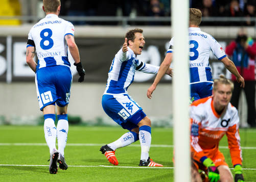 IFK Göteborgs Tobias Hysén gratulerar Hjörtur