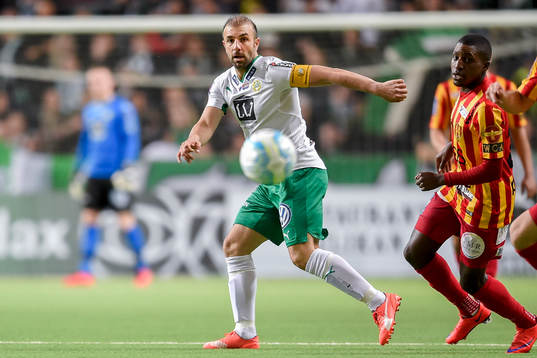 Hammarbys Kennedy Bakircioglu och Syrianskas Samuel