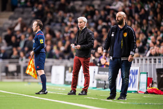 Hammarbys tränare Nanne Bergstrand och Syrianskas tränare