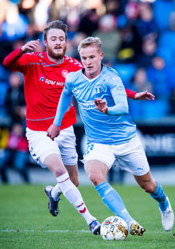 Ålborgs Rasmus Jönsson och Malmö FFs Franz Brorsson
