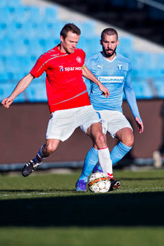 Ålborgs Thomas Enevoldsen och Malmö FFs Guillermo Molins