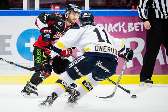 s Simon Önerud