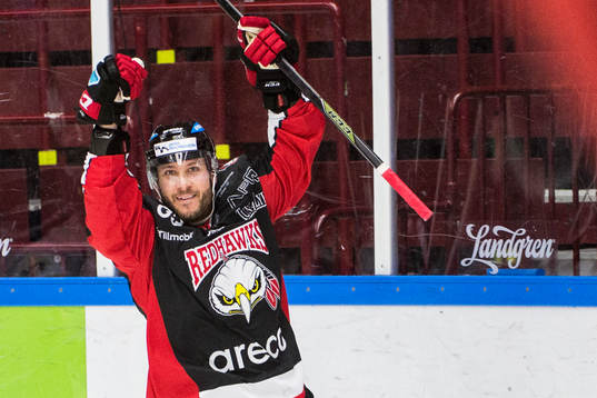 Malmö Redhawks Joey Tenute jublar