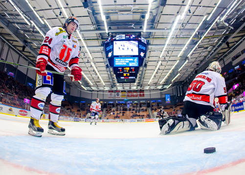 Örebros Petr Zamorsky deppar