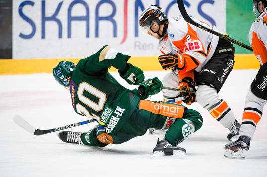 Färjestads Joel Eriksson Ek och Karlskronas Robin Gartner