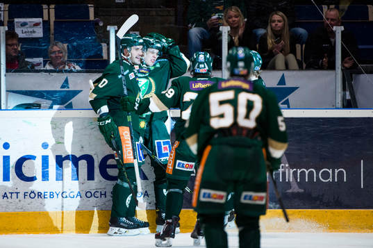 Färjestads Joel Eriksson Ek jublar