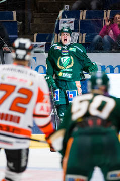 Färjestads Joel Eriksson Ek jublar