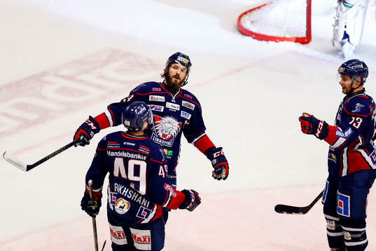 Linköpings Niklas Persson och Rhett Rakhshani jublar