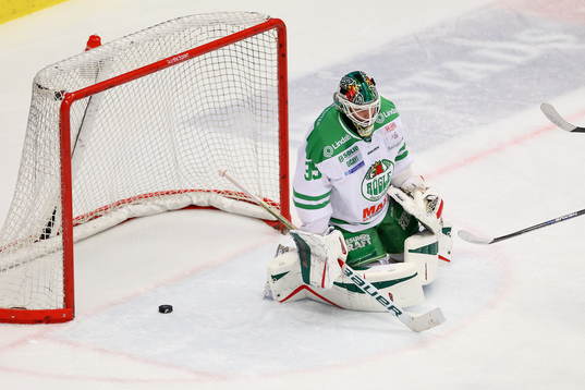 Rögles målvakt Oscar Dansk deppar