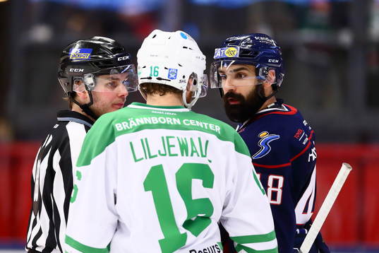 Linköpings Daniel Rahimi utvisas