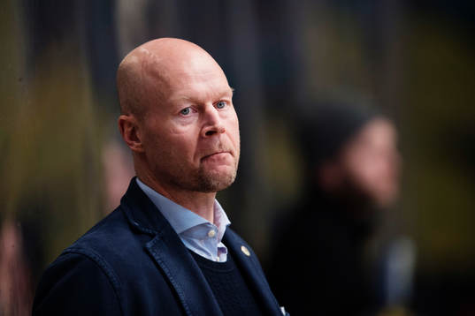 Almtunas assisterande tränare Marcus Ragnarsson