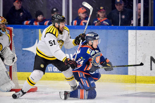 Brynäs Marc Zanetti och Växjös Joakim Hillding