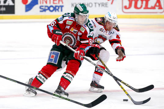 Frölundas Oscar Fantenberg och Malmö Redhawks Filip