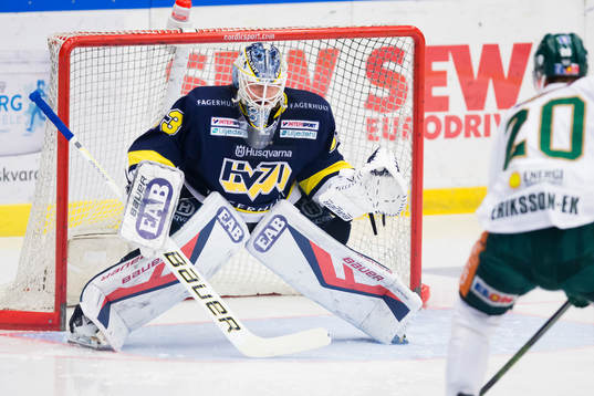 s målvakt Fredrik Pettersson-Wentzel mot Färjestads Joel
