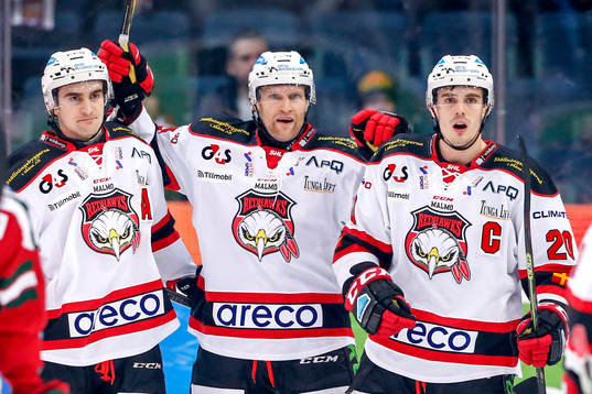Malmö Redhawks Mathias Tjärnqvist jublar