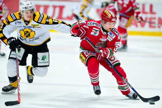 Skellefteås Sebastian Aho och Modos Kristian Jakobsson