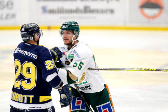 s Chris Abbott och Färjestads Ole-Kristian Tollefsen
