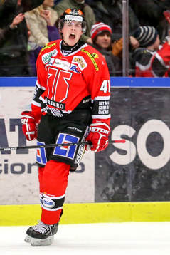 Örebros Joel Mustonen jublar