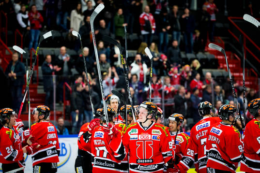 Örebros Joel Mustonen gör 2-1 och jublar
