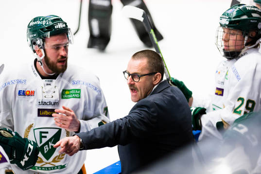 Färjestads tränare Tommy Samuelsson coachar