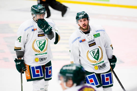 Färjestads Tomas Skogs och Travis Turnbull