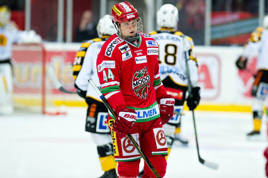 Modos Carl Grundström deppar