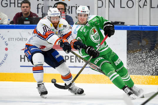 Rögles Mathias From och Växjös Liam Reddox