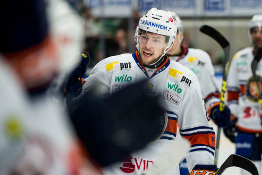 Växjös Robert Rosén jublar