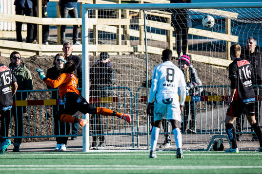 Häcken gör 0-2