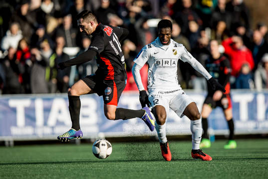Bläddra bland fler bilder av Fotboll, Svenska Cupen, Trollhättan - Häcken