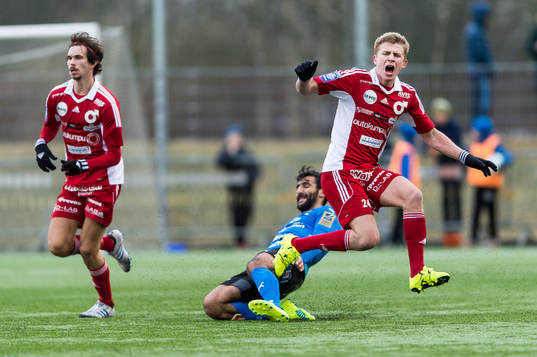 Degerfors Ludvig Fritzson och Halmstads Mohammed Ali Khan