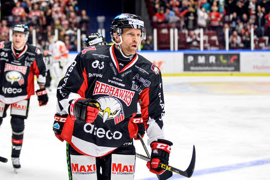Malmö Redhawks Mathias Tjärnqvist jublar