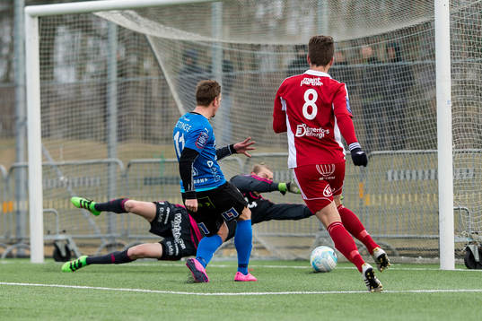 Halmstads Fredrik Olsson gör 3-0