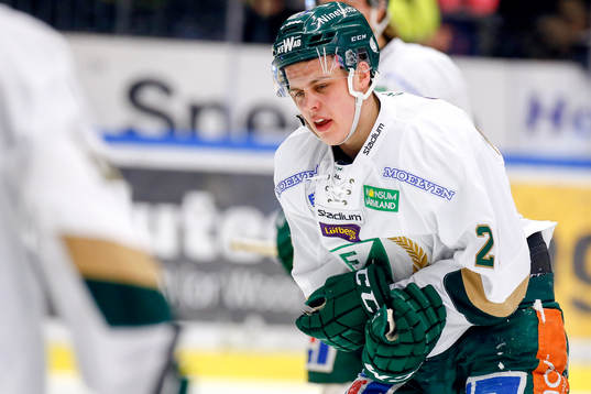 Färjestads Joel Eriksson Ek får utgå skadad