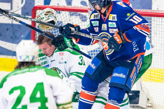 Rögles målvakt Lars Volden blir av med målvaktsmasken i