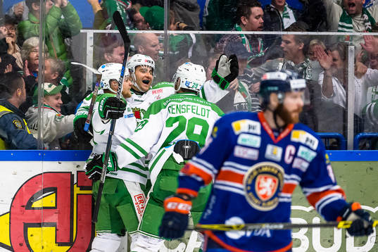 Rögles Dominik Granak jublar