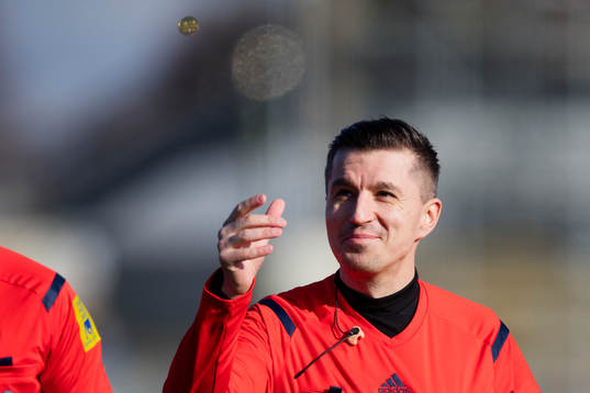 Domare Bojan Pandzic singlar slant