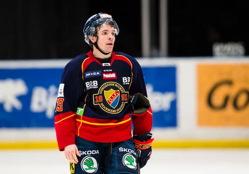 Djurgårdens Matt Anderson ser deppig ut