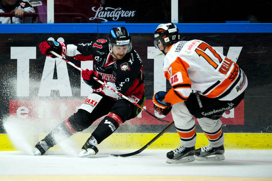 Malmö Redhawks Nicklas Jadeland och Karlskronas Joel