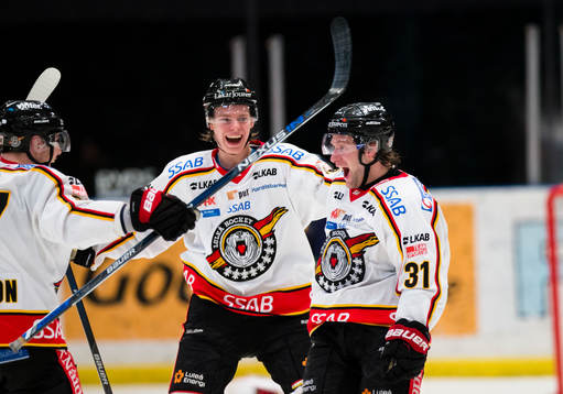 Luleås Jonathan Granström (h) gör 1-1 kvitteringen och